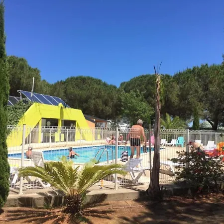 Hotel Budget Glamping Safaritent - Mas De Mourgues Vauvert