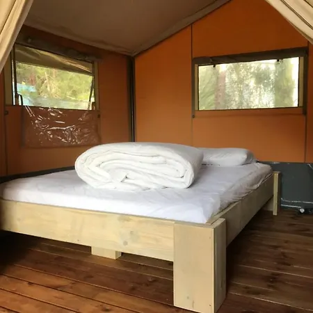 Hotel Budget Glamping Safaritent - Mas De Mourgues Vauvert