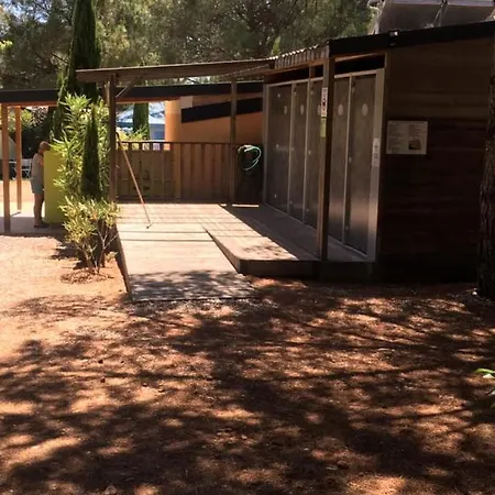 Budget Glamping Safaritent - Mas De Mourgues Hotel *
