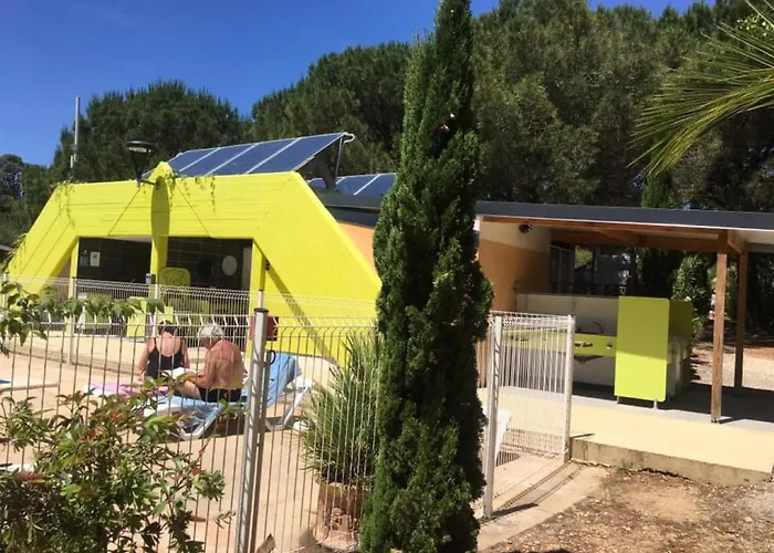 Hotel Budget Glamping Safaritent - Mas De Mourgues Vauvert