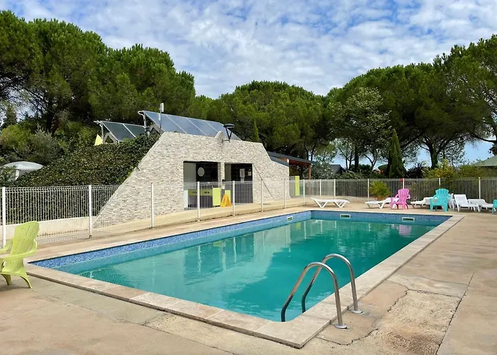 Hotel Budget Glamping Safaritent - Mas De Mourgues