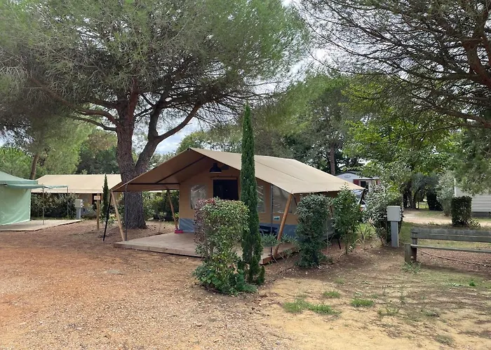 Budget Glamping Safaritent - Mas De Mourgues Hotel Vauvert